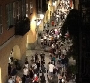 Sabato sera negozi aperti fino a tardi a Casale