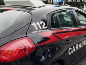 Trentenne casalese inveisce e sputa contro i Carabinieri: denunciato