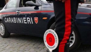 “Ho una bomba a mano”. E poi incendia il Pronto soccorso