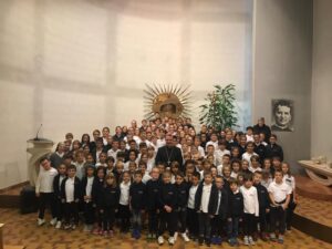 Il vescovo in visita al Sacro Cuore