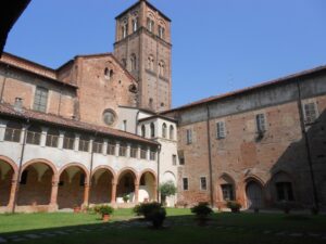 Manutenzione al Chiostro di San Domenico. Giovedì cambia la viabilità