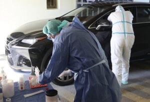 La figlia è positiva, i tracciamenti latitano e la madre, insegnante, cosa deve fare?