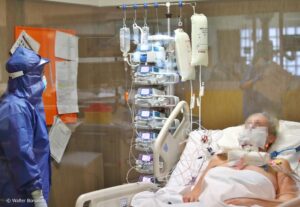 I medici e gli infermieri costretti al silenzio