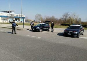 Per Pontestura con accetta, arco e frecce: tre giovani denunciati