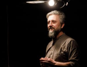 Attraverso Festival: dodici appuntamenti di note e teatro