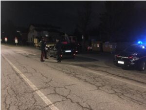 Casale: 21enne trovato con un coltello a serramanico e denunciato