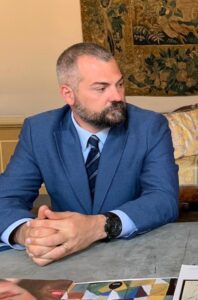 Amich (FdI) salva un uomo nel primo giorno di sospensione