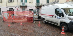 Si rompe una tubatura in via d’Azeglio: cambia la viabilità nel centro storico