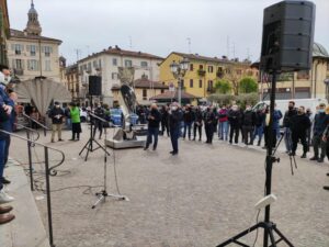 Ristoratori casalesi in piazza, il Comune: «Siamo con voi»