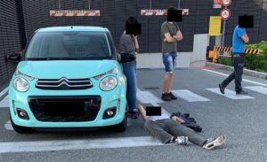 Uomo soccorso nel parcheggio dell’Esselunga