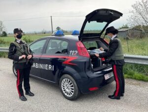 Dà in escandescenze in un locale a Ozzano spintonando un Carabiniere: denunciato