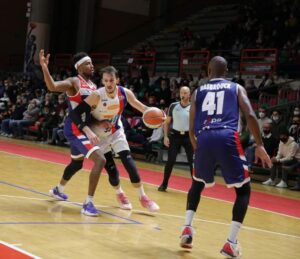 Novipiù a tutto ritmo contro Mantova