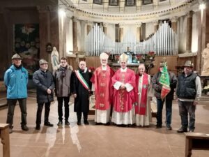 A Camagna la messa con i vescovi di Casale e Vercelli nell’Anno Eusebiano
