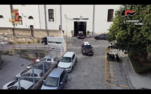 Misura eseguita a Tortona: 41enne non apre alla Polizia, arrivano i Carabinieri