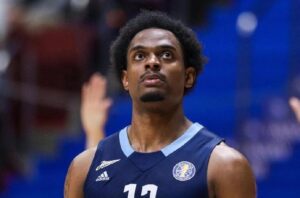 Carver, il numero lo scelgono i tifosi