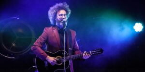Paradiso – Dalle tenebre alla luce: stasera Simone Cristicchi a Casale