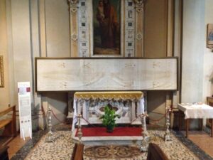 Da domani in S. Ilario a Casale esposta la copia della Sindone