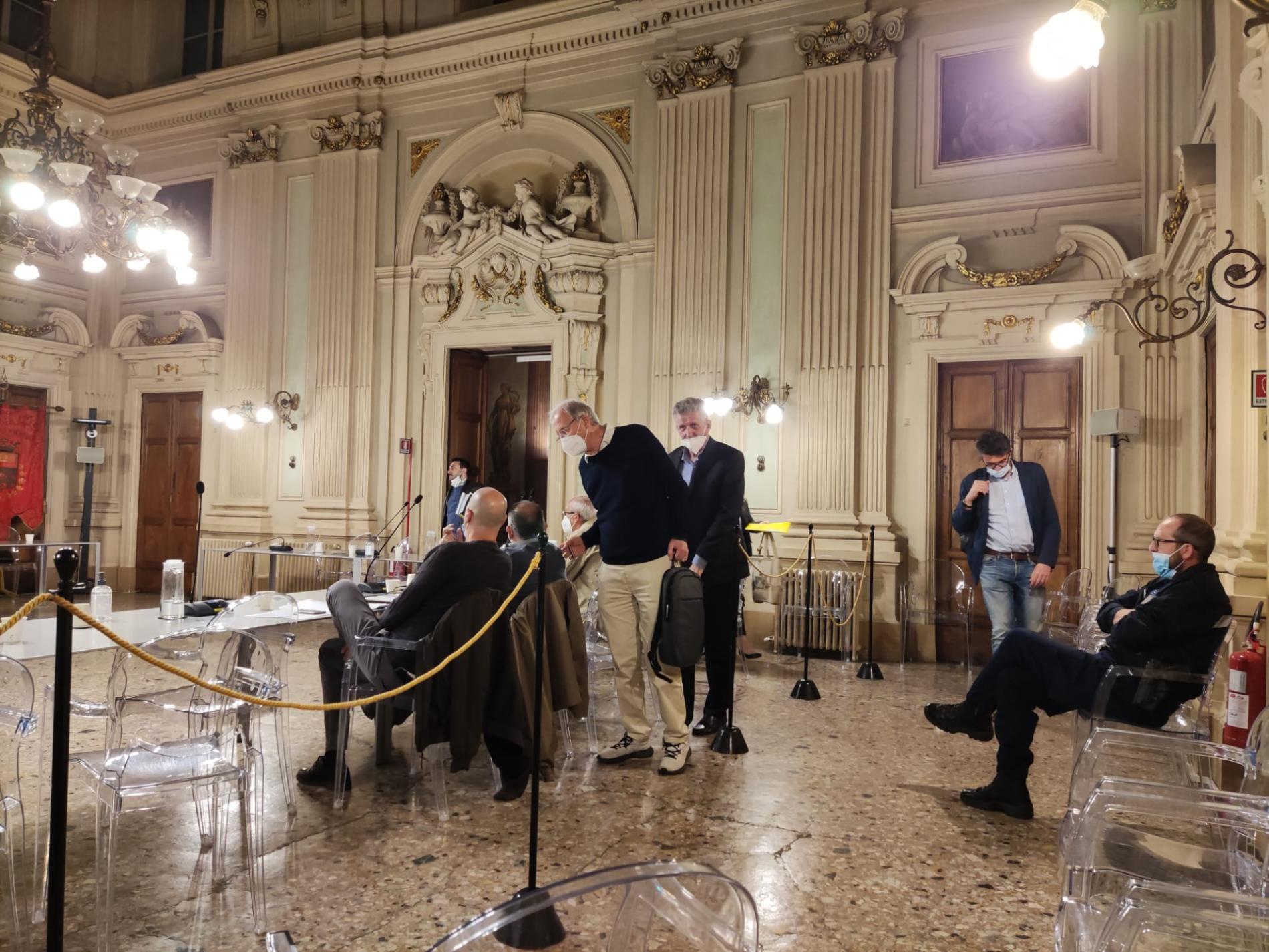 Casale, maggioranza contro Pd e Demezzi: «Ennesimo atto ostile»