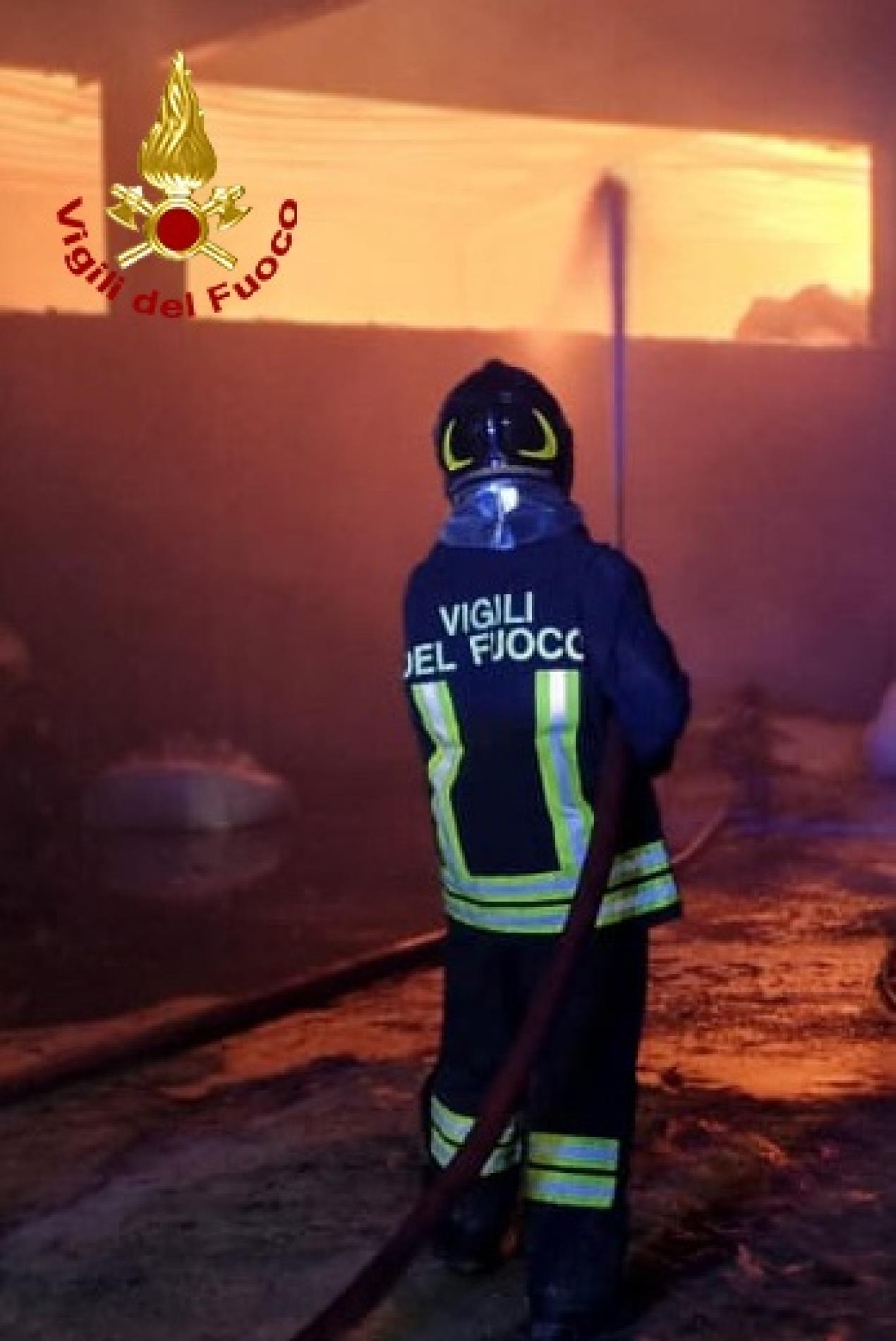 Incendio a Ponzone: le operazioni continueranno anche in nottata