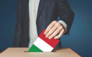 Politiche 2022: urne aperte fino alle 23. Lo spoglio in tempo reale sul nostro sito