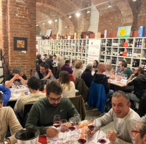 Avviso per l’affidamento pubblico esercizio all’interno.