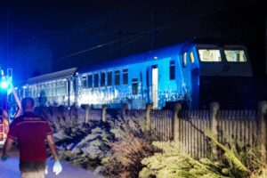 Incidente ferroviario di Brandizzo: cinque morti. Tre erano di Vercelli. Chiusa la tratta Alessandria-Chivasso