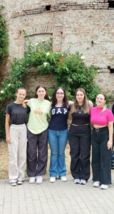 Studiare e crescere all’estero: 7 studentesse del Lanza si raccontano