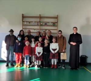 Frassinello, la recita di Natale della scuola primaria