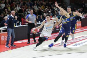 Novipiù, il debutto dell’Orologio contro la leggenda Delfino