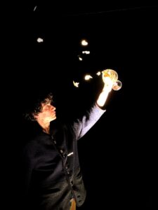 Frassinello, sabato al castello magia e fisica con ‘Cose a Caso’