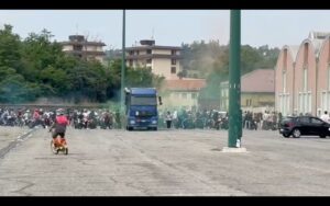 Casale, caos e “sgasate” per la fine della scuola