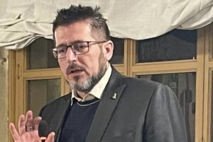 Botteon: «La città ha già provato un preside, fare il bis conviene?»