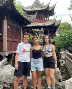 Tre studentesse del Balbo volano a Shanghai con il Summer Camp