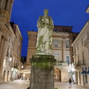 Restauro della statua di Luigi Canina: c’è l’interrogazione