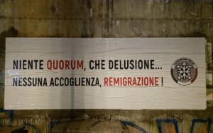Referendum, anche a Casale striscione di CasaPound