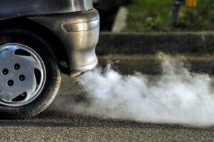 Rinviato al 2026 il blocco dei diesel Euro 5 nel Bacino Padano