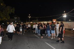 Festa del Vino, coda anche per entrare. Le foto dello spettacolo pirotecnico