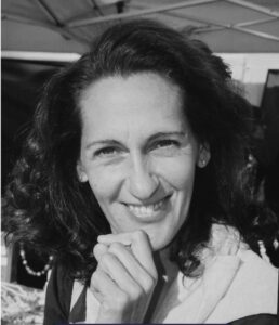 Vignale Monferrato: fiaccolata per Loredana, uccisa nelle strade percorse dal padre carabiniere