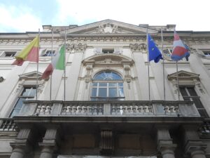 Casa, l’allarme dell’opposizione: “A Casale affitti troppo alti e troppi alloggi sfitti”