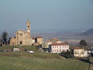 “Radici” approda a Camino: musica medievale e storie di migrazioni nel cuore del Monferrato