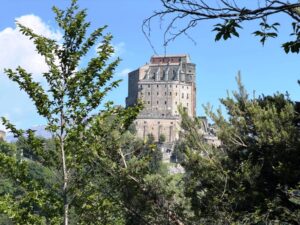 Casale Monferrato: Sacra di San Michele, escursione con Cammini Divini  Sommario