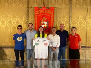 Casale: Palazzo San Giorgio celebra Zoe Johnson, protagonista alla Coppa COMEN